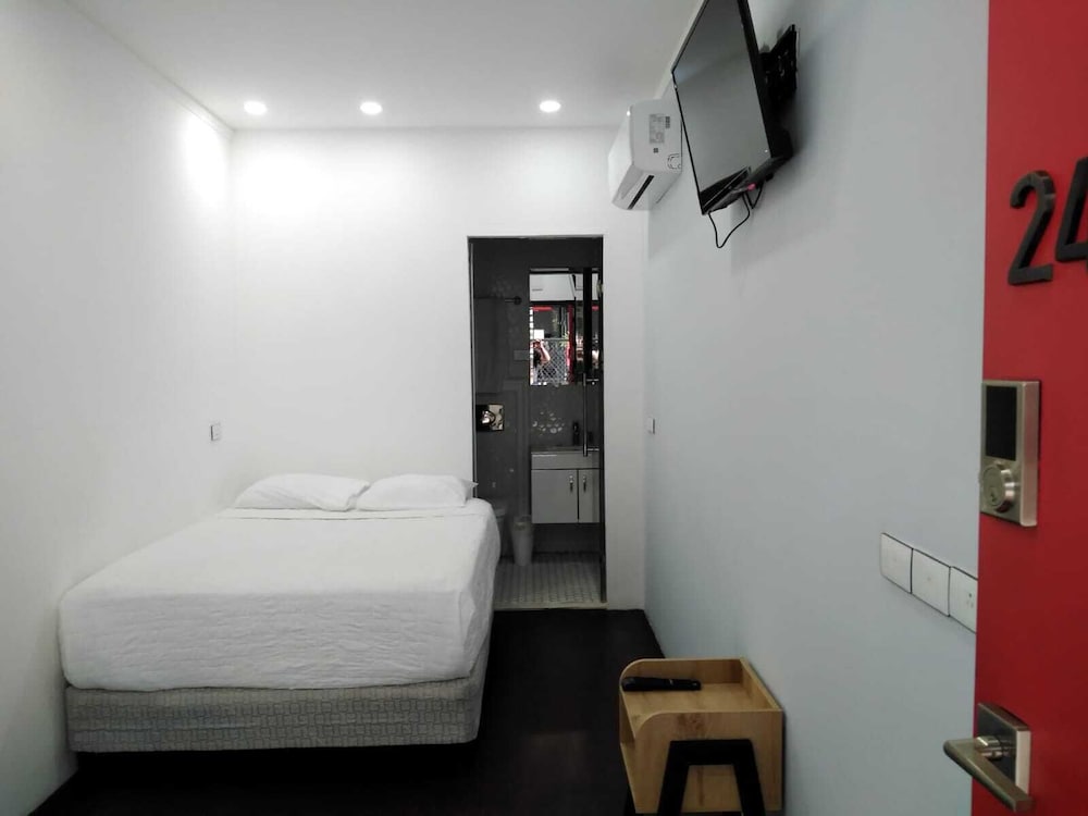 Basic Room, 1 Double Bed photo 1