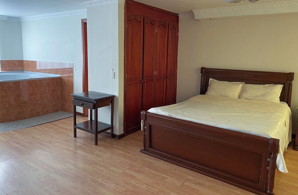 Standard Double or Twin Room photo 2