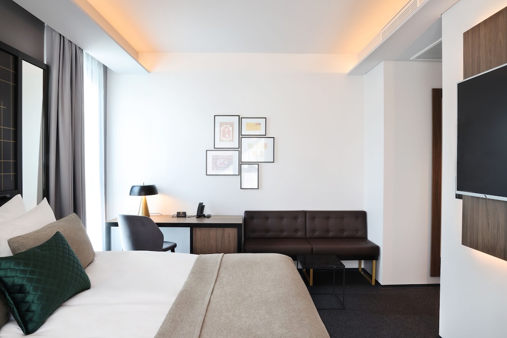 Family Room - Photo 1