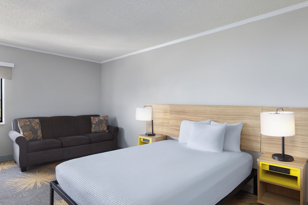 Room, Non Smoking - Photo 2