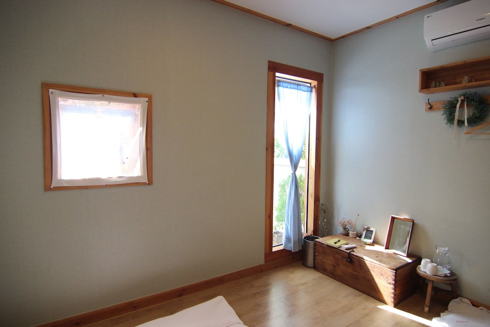 Deluxe Ondol Room photo 3