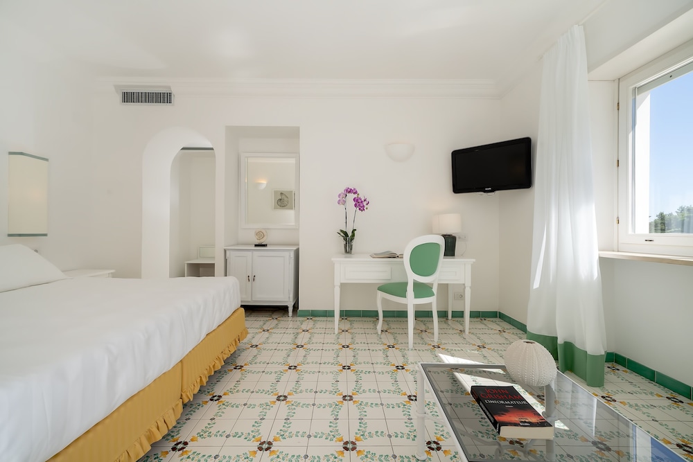 Junior Suite, Sea View - Photo 2