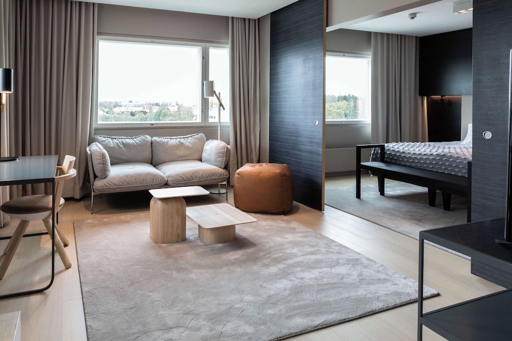 Suite (Master) - Photo 3