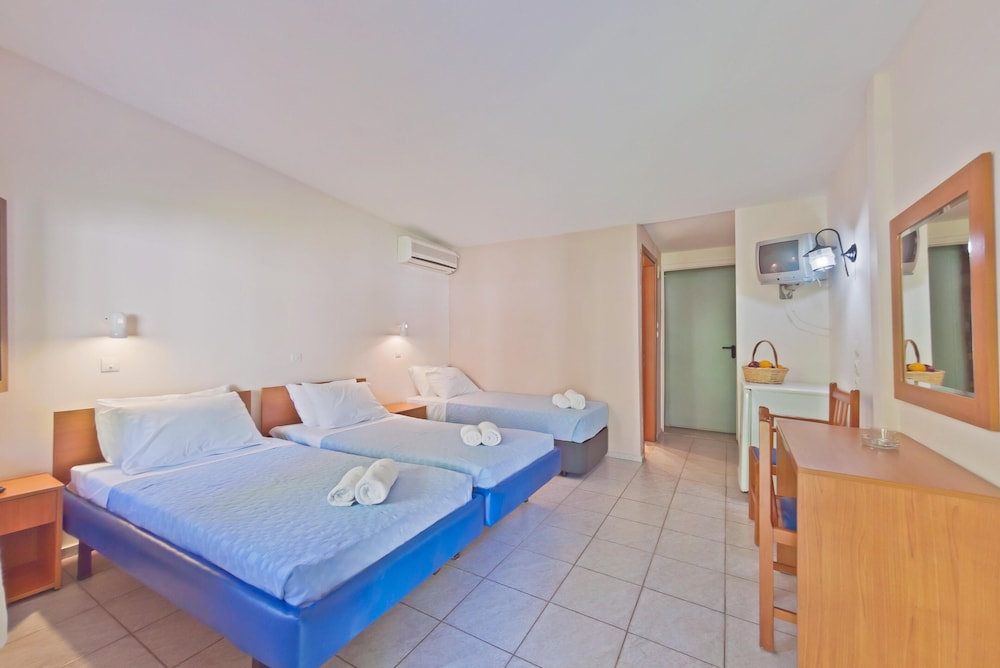 Classic Room (Family)