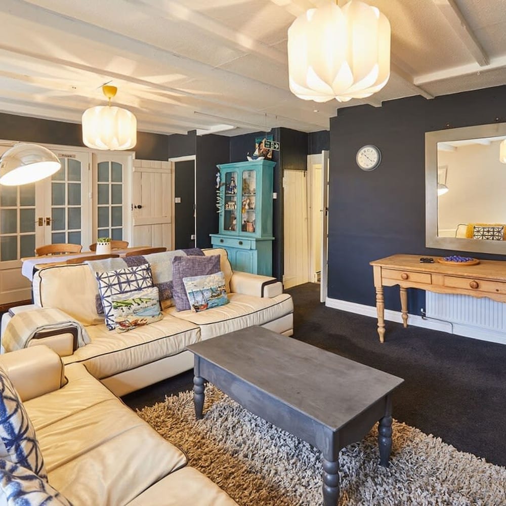 House photo 2