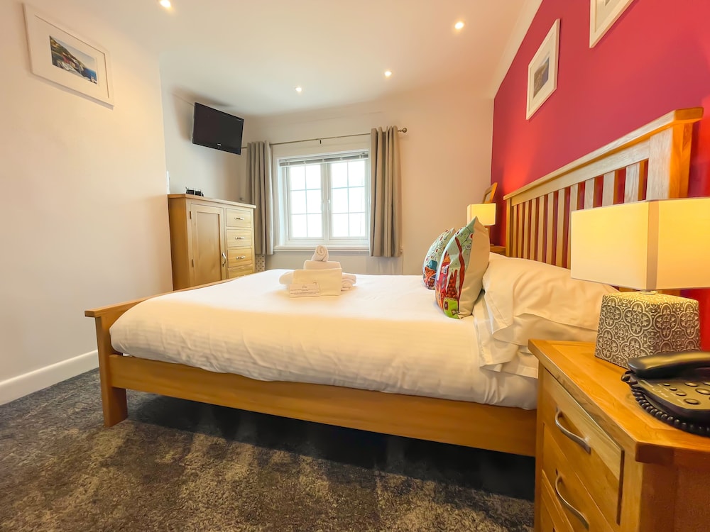 Double Room, Ensuite, Sea View (Room 8 ) photo 1