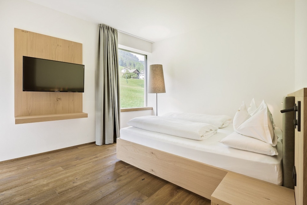 Family Studio, 2 Bedrooms, Non Smoking, Garden View photo 3