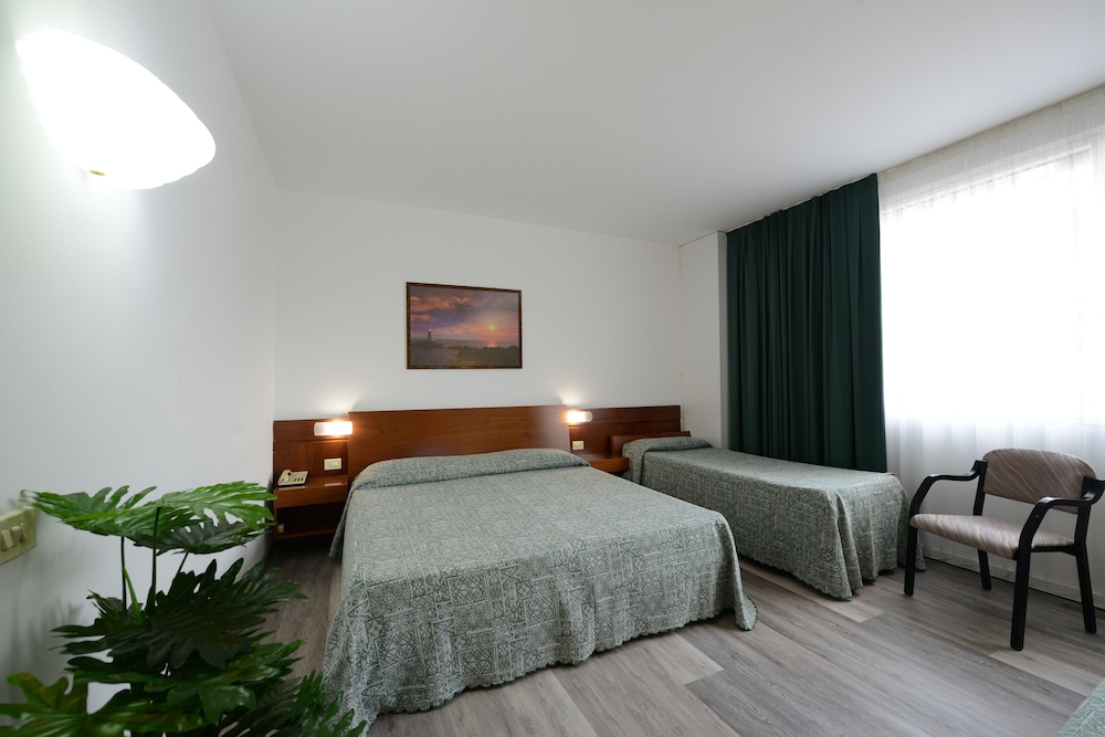 Triple Room, Accessible