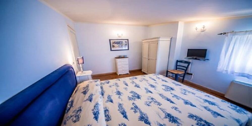 Basic Double Room photo 2