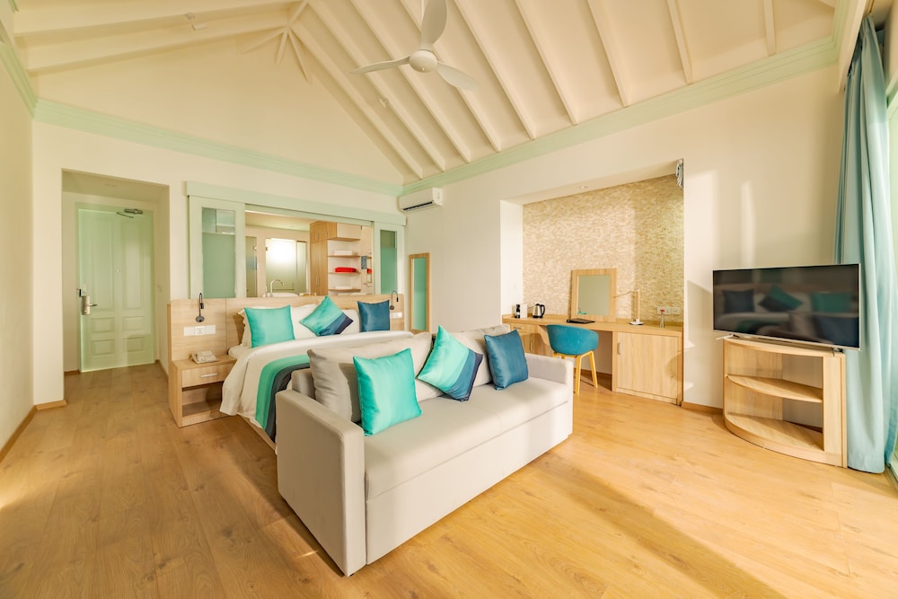 Three Bedroom Lagoon Villa with Pool + Slide