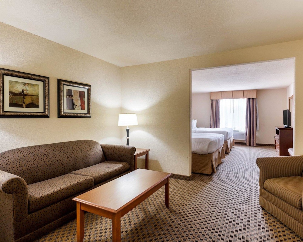 Suite, 2 Queen Beds, Accessible, Non Smoking - Photo 5