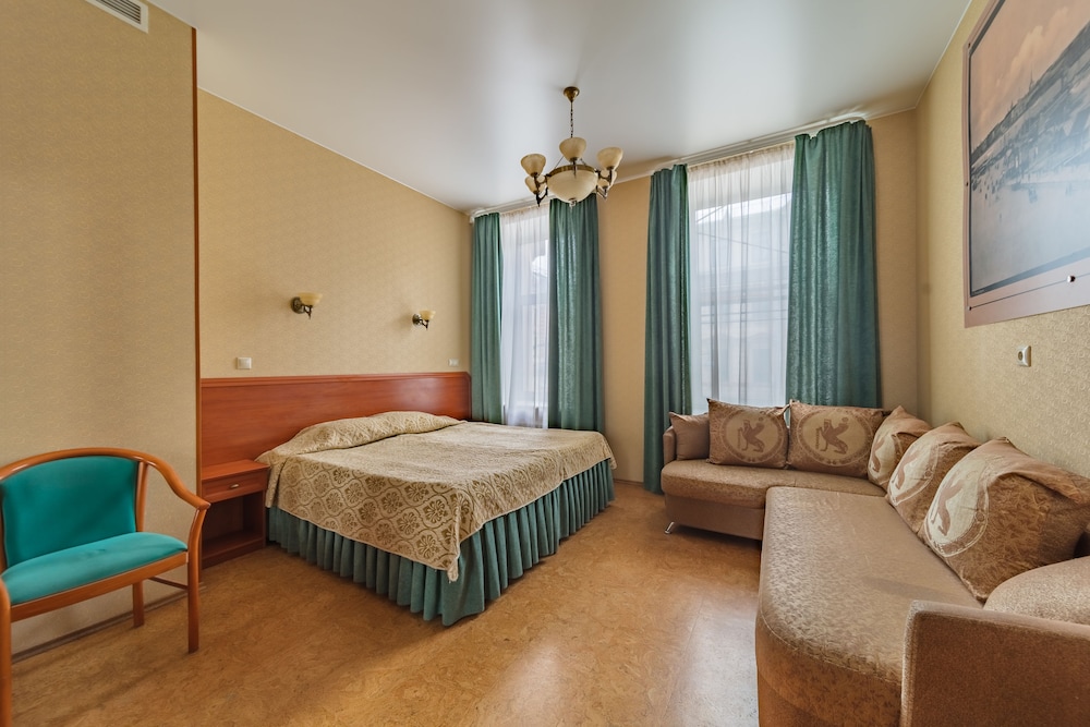 Deluxe Double or Twin Room photo 3
