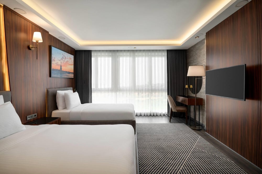 Deluxe Room, 2 Twin Beds, Sea View photo 3