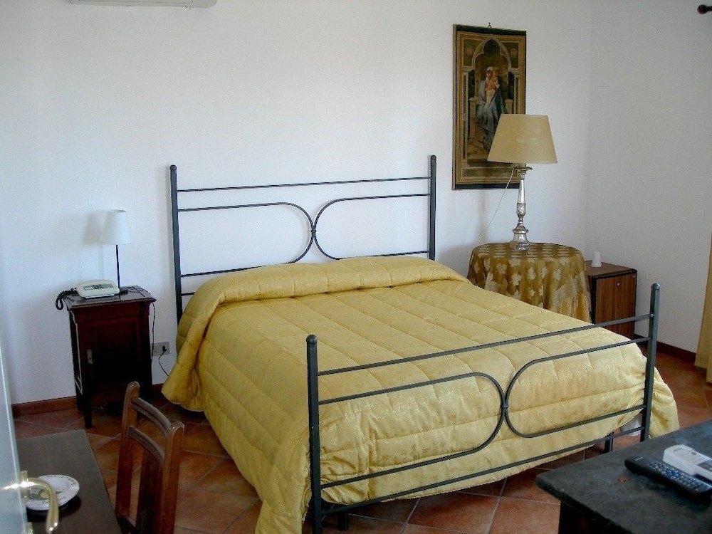 Villa photo 1