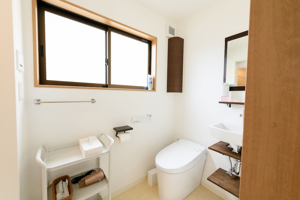Basic Twin Room photo 2
