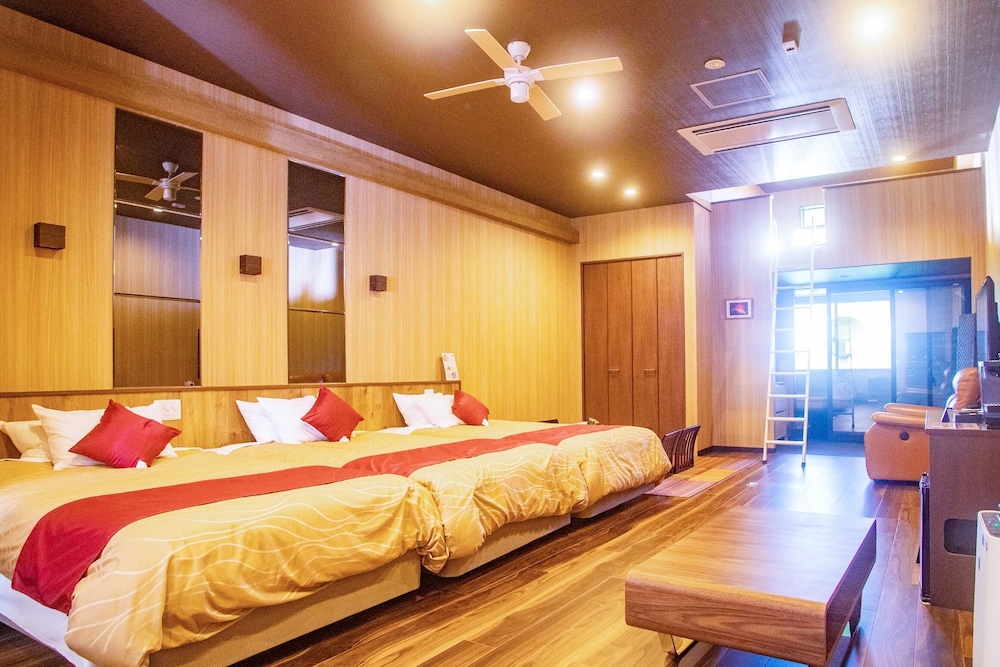 Superior Twin Room, Non Smoking, Garden View photo 3