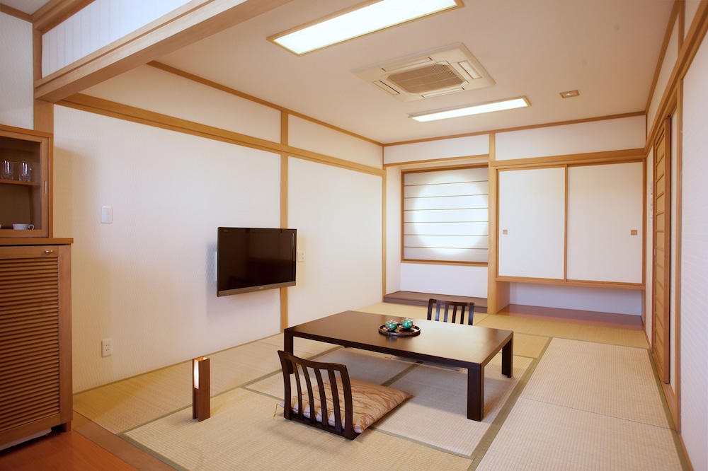 [View Floor] Japanese Style Room, 10 Tatami-mats, (Rural side), Non Smoking photo 1