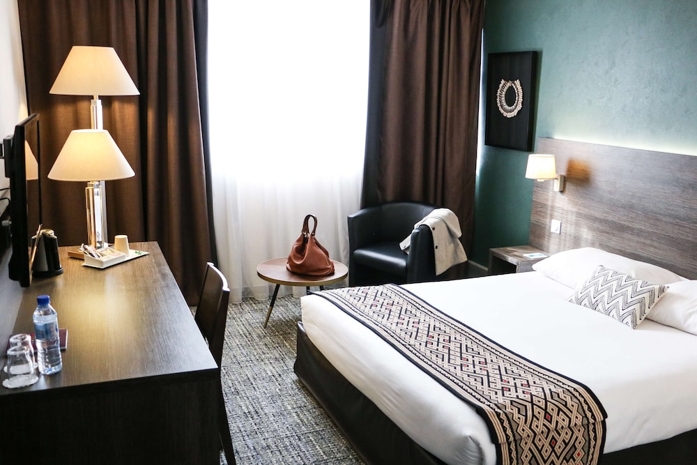 Executive Room, 1 King Bed, Non Smoking - Photo 3