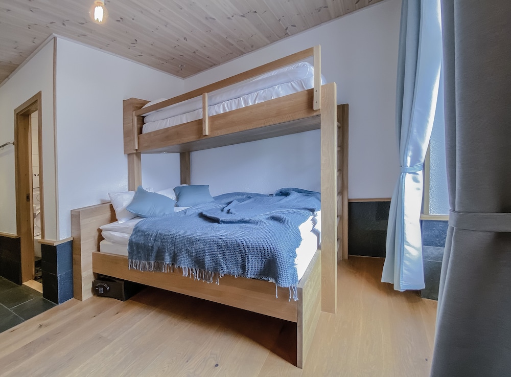 Double or Twin Room, Private Bathroom (Adventurer) photo 2