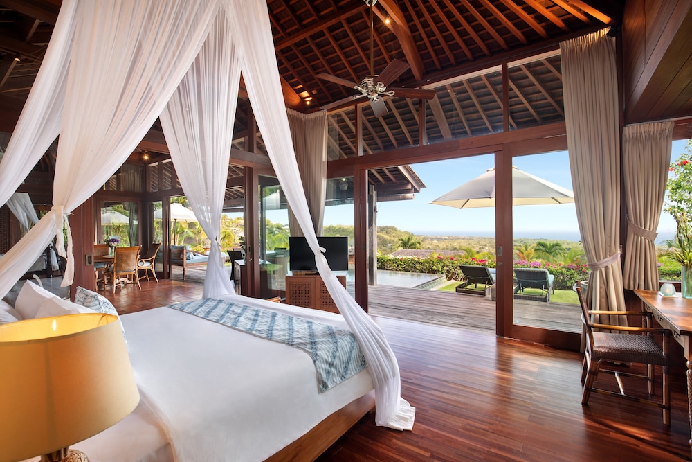 Two Bedroom Ocean View Pool Villa photo 3