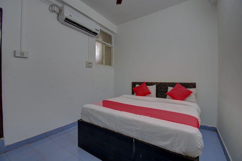 Single Room, 1 Queen Bed photo 2