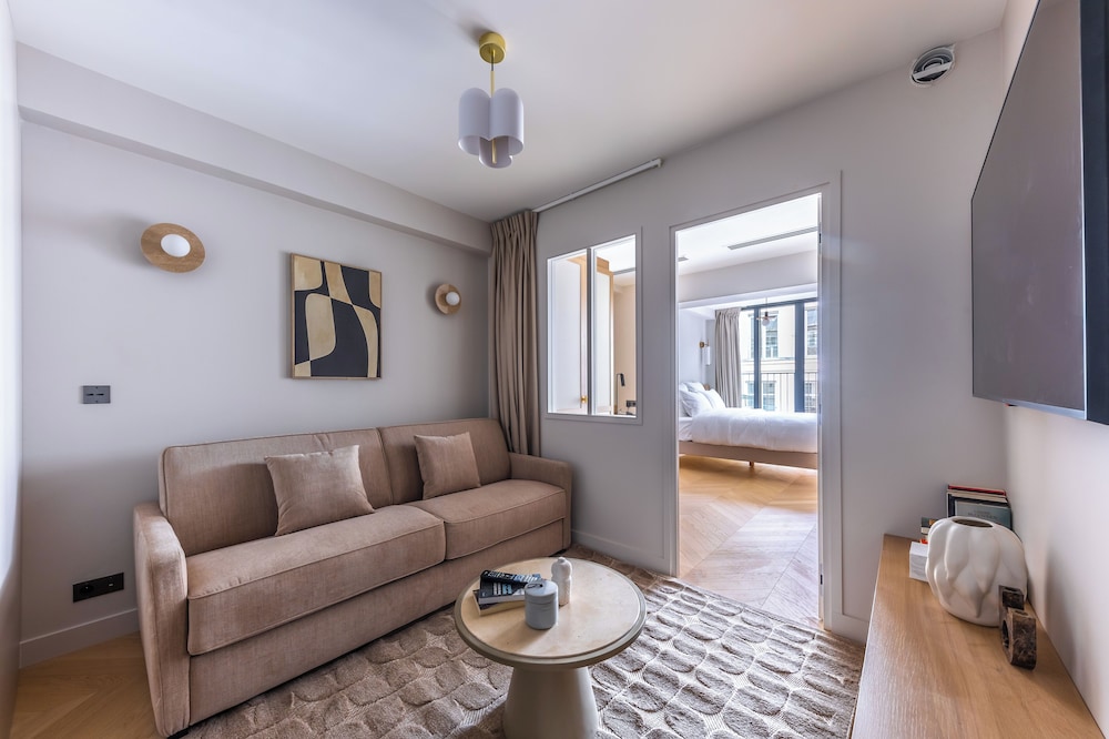 Executive Apartment photo 3
