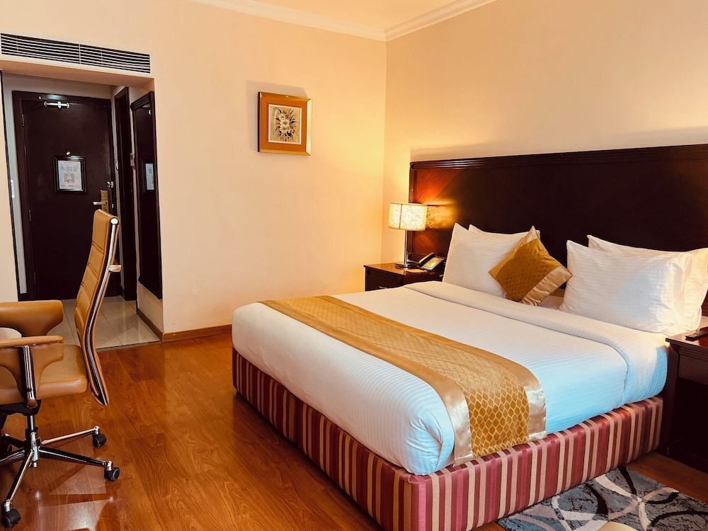 Deluxe Room, 1 Bedroom - Photo 3