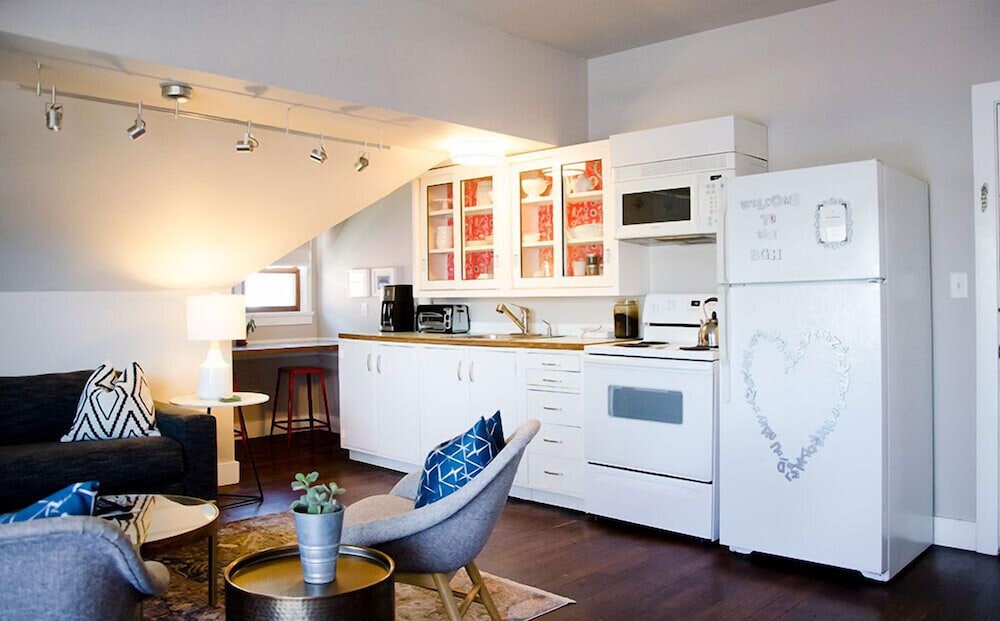 NO. 6 Treetop Suite photo 2