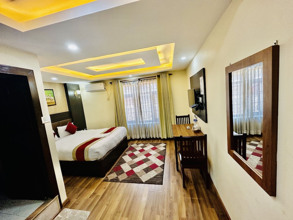 Deluxe Double Room - Photo 11