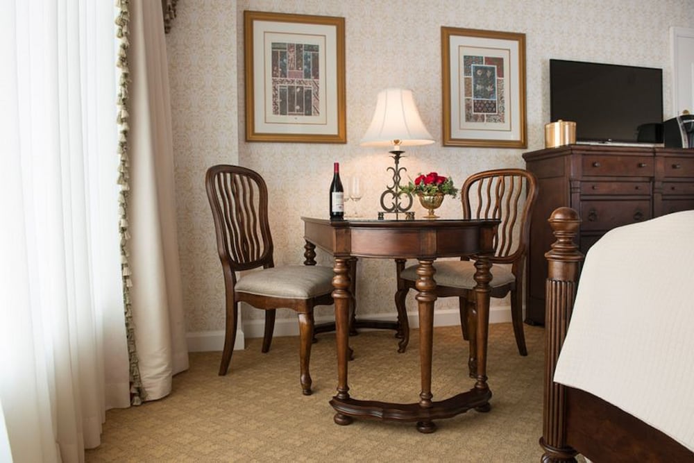 Premier Room, 1 King Bed