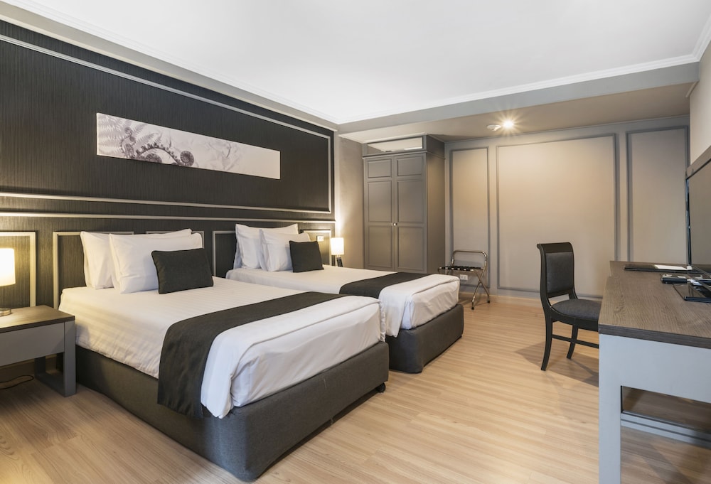Superior Twin Room photo 2
