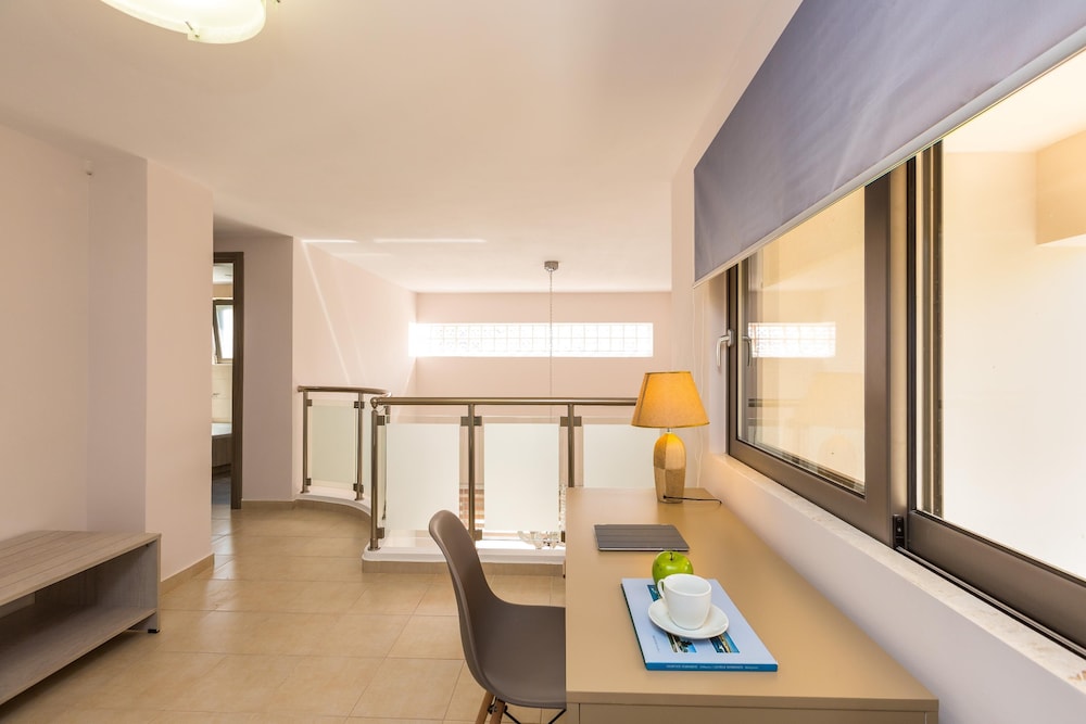 Comfort Villa, 4 Bedrooms photo 3