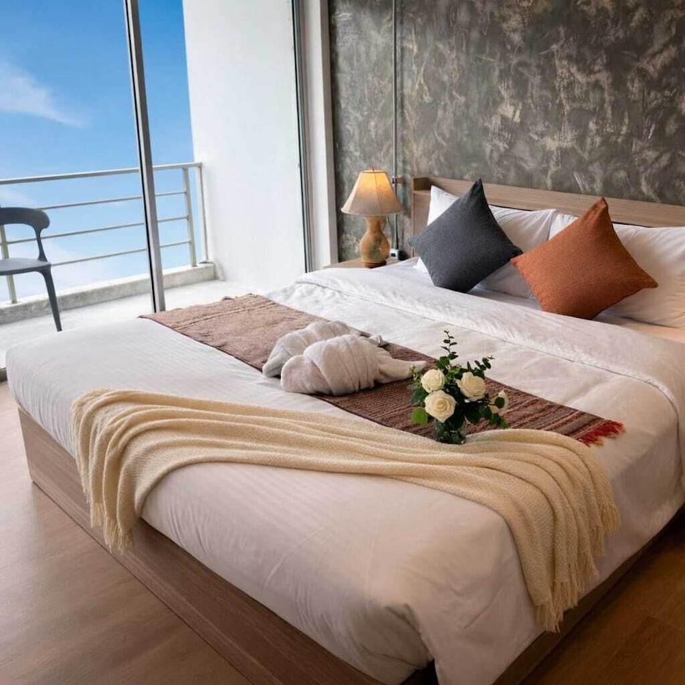 Deluxe Double Room, Balcony, Mountain View