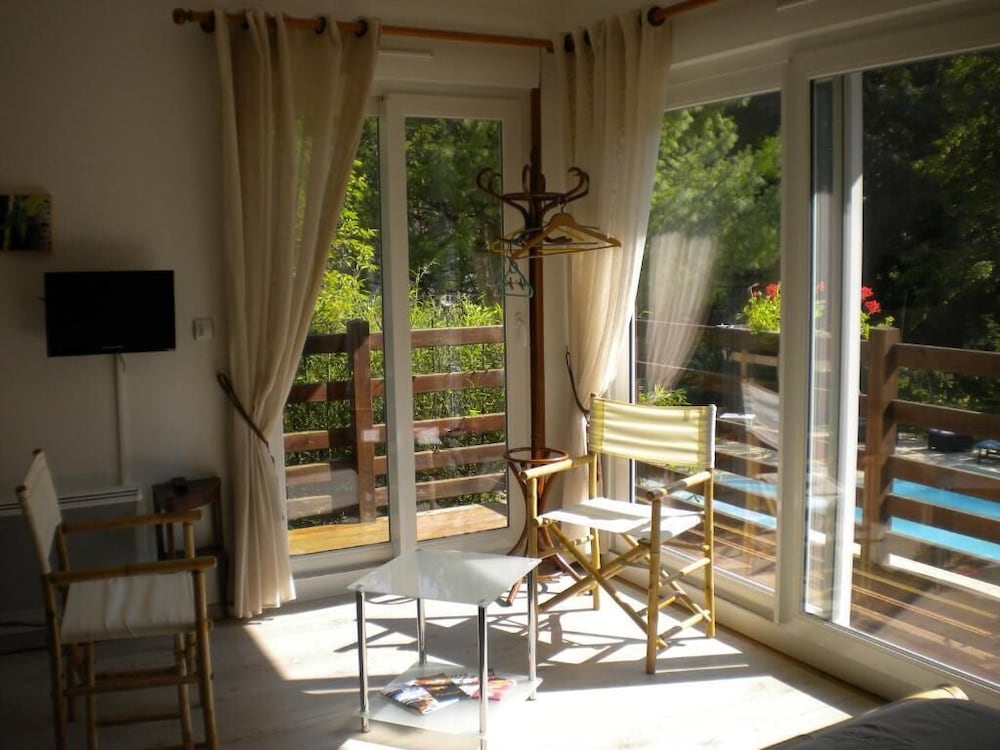Room, 1 Bedroom photo 2
