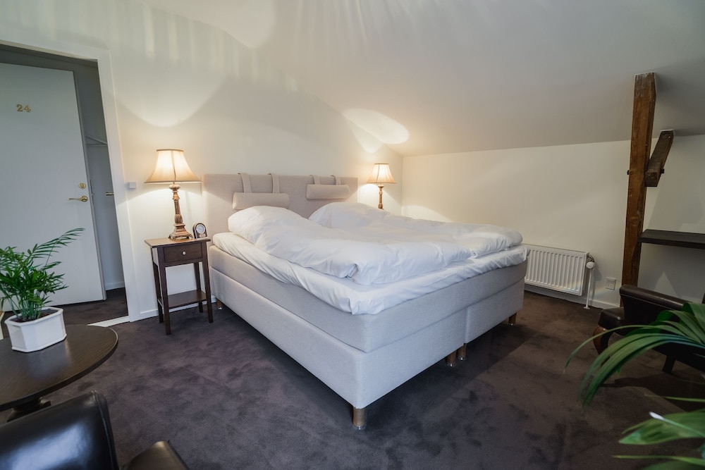 Standard Double Room photo 2