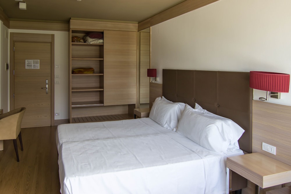 Classic Double Room - Photo 2
