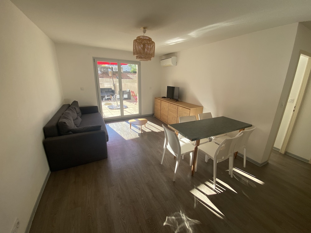 Economy Apartment photo 3