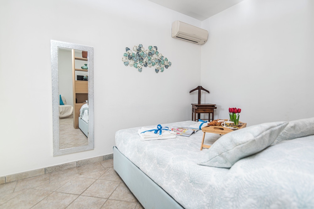 Standard Studio (Mono Le Vele 700m From The Beach)