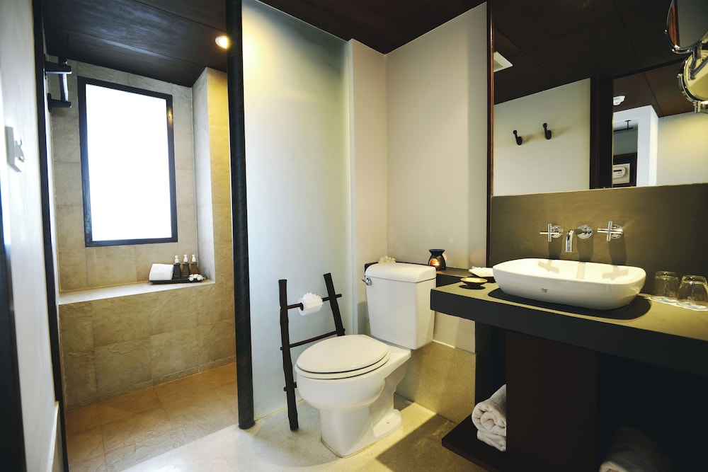 Premier Double or Twin Room, Ocean View photo 3