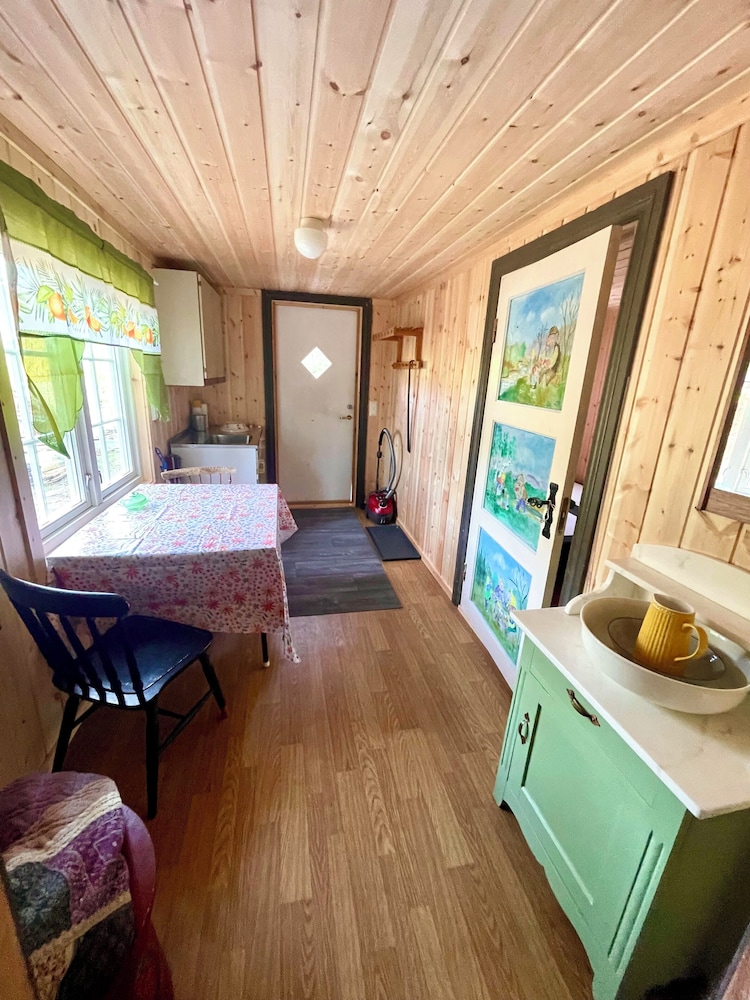 Family Cabin photo 2