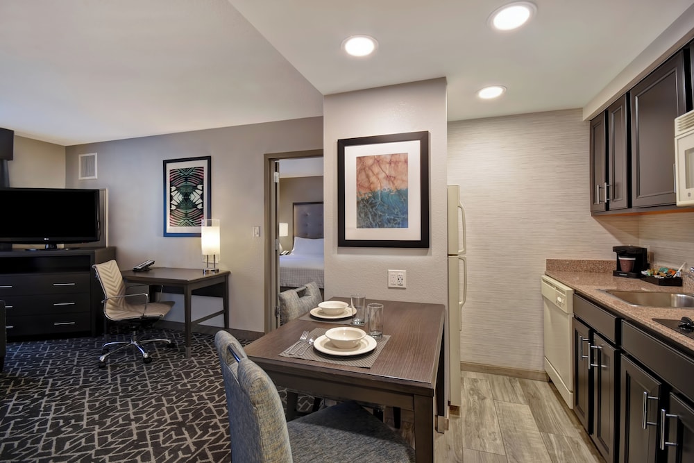 Suite, 2 Queen Beds, Accessible (Hearing) - Photo 3
