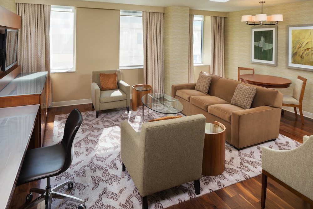 Westin, Grand Suite, 1 Bedroom, City View - Photo 3