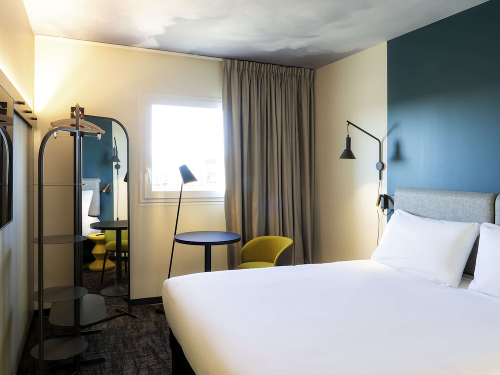 Standard Room, 1 Double Bed - Photo 8