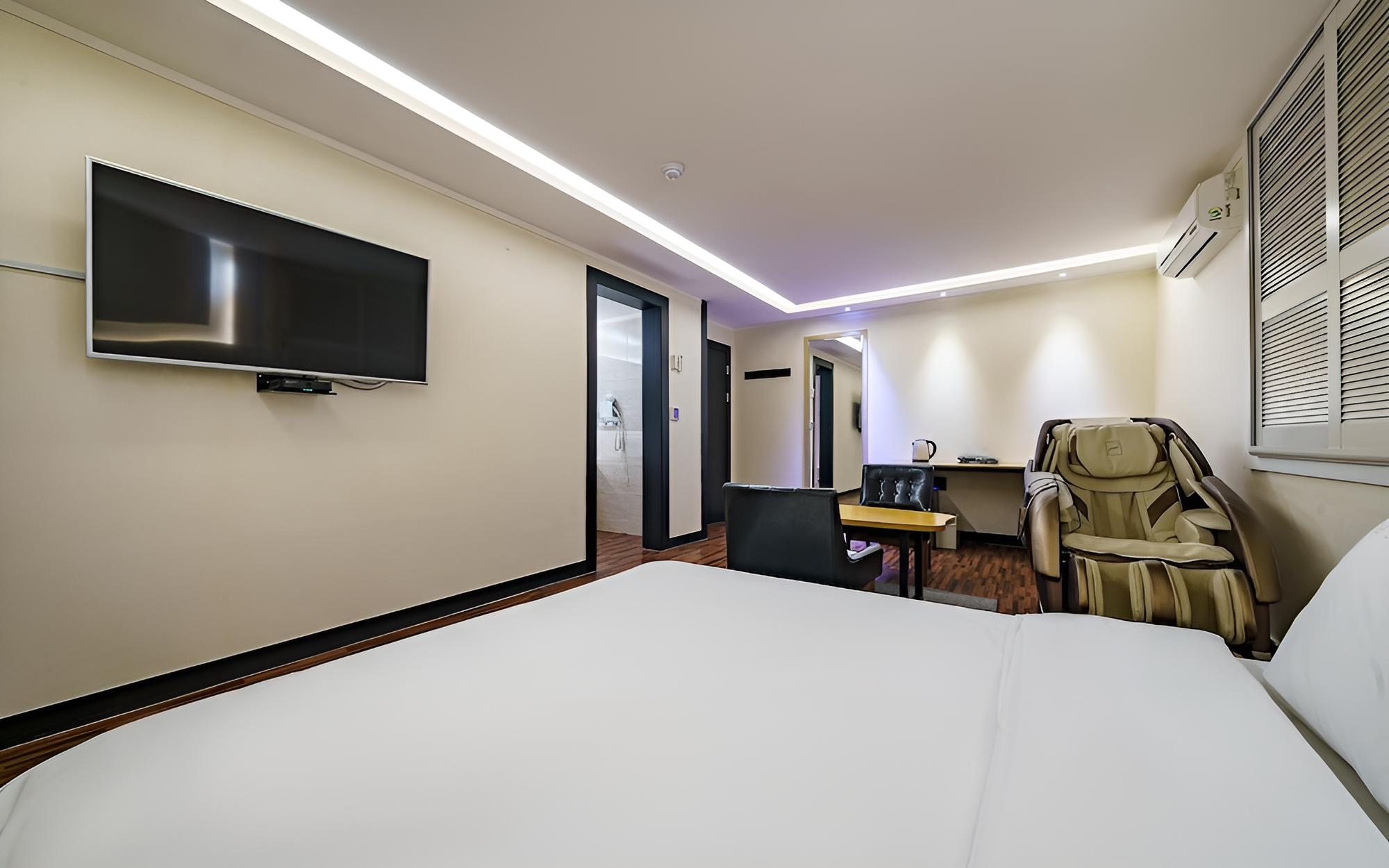 Room (VIP - Spa(Massage chair/Styler/Netfli) - Photo 1