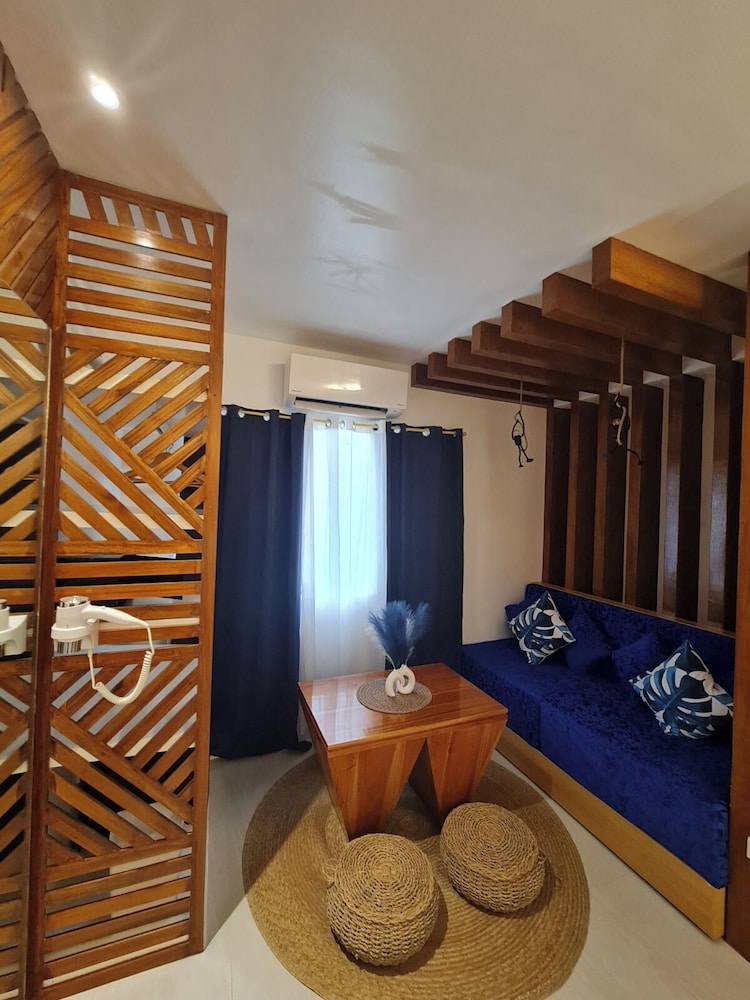 Deluxe Room - Photo 2