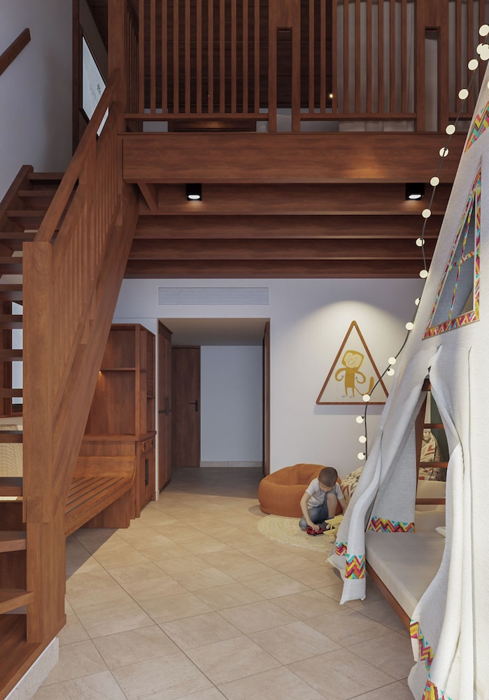 Family Concierge Connecting Suite Duplex