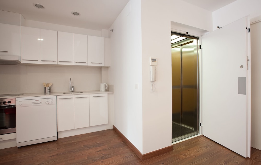 Apartment, 3 Bedrooms, Accessible, Non Smoking (2970 - AB Montjuic 3 bedrooms) photo 3