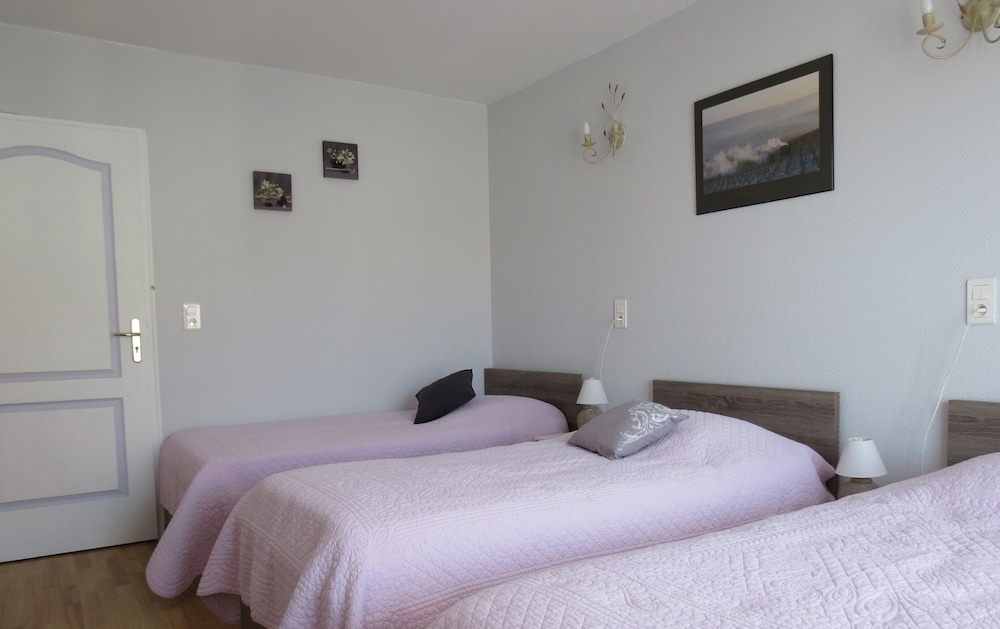 Triple Room, 3 Twin Beds, Balcony, Garden View photo 1