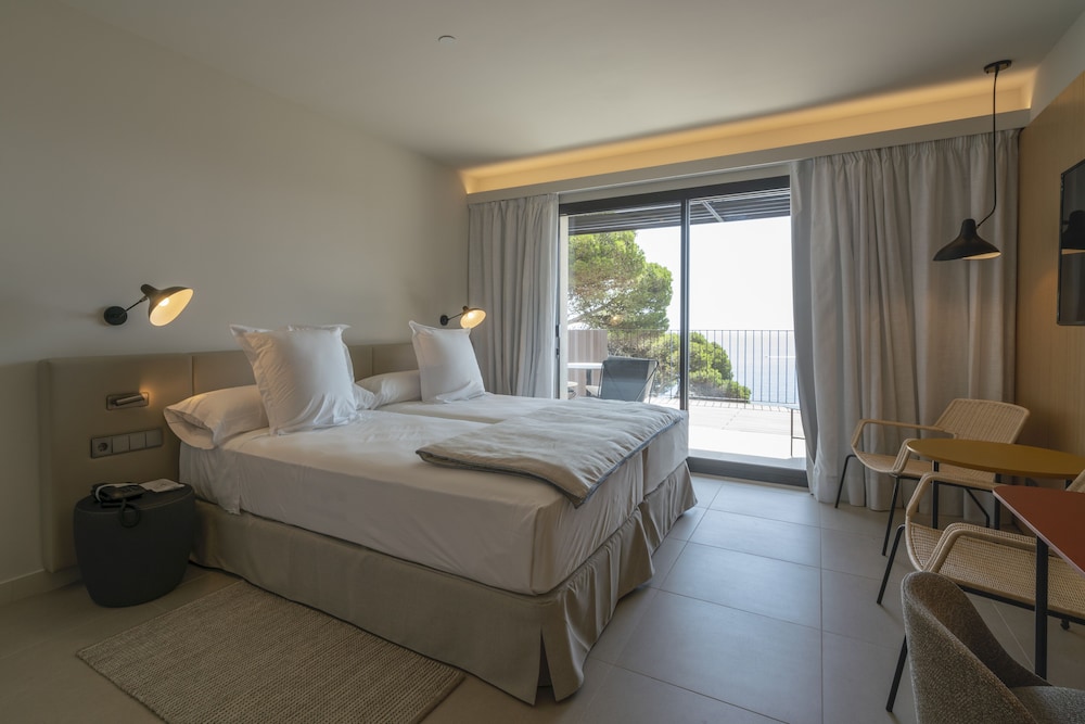 Standard Double Room - Photo 2