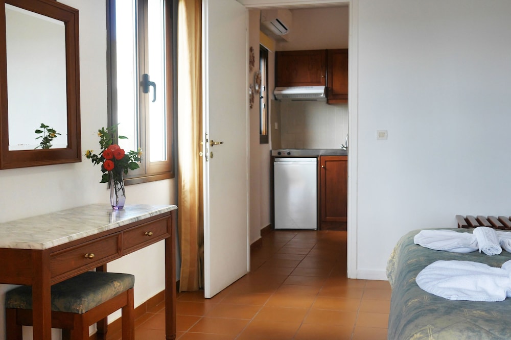 Family Apartment - Photo 6